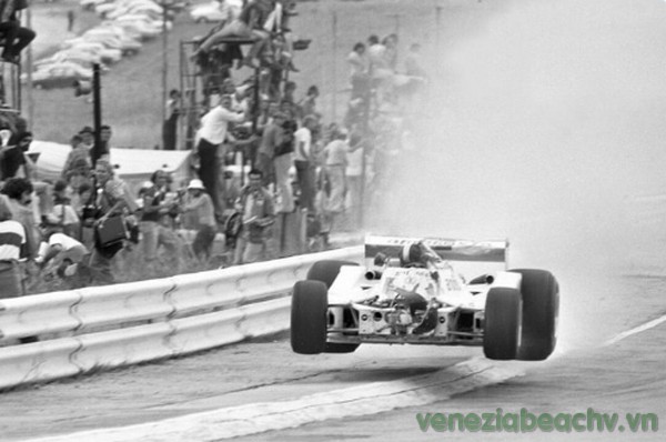 Full Video 1977 South Africa F1 Grand Prix Accident
