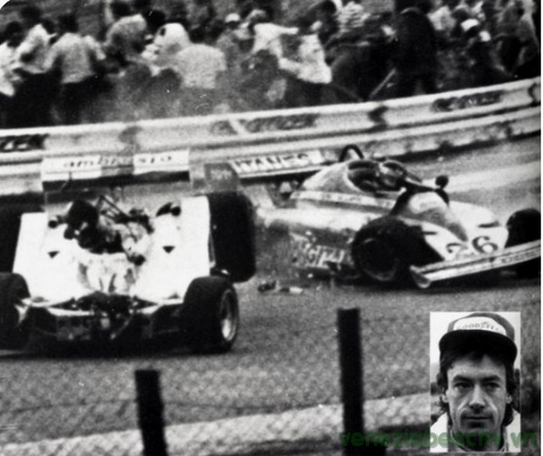 What happened at the accident at the 1977 South Africa F1 race?