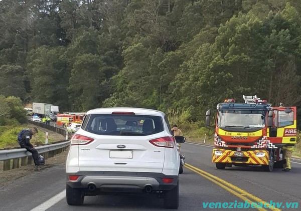 Crash in Karangahake Gorge Highway 2 Closed after the Collision