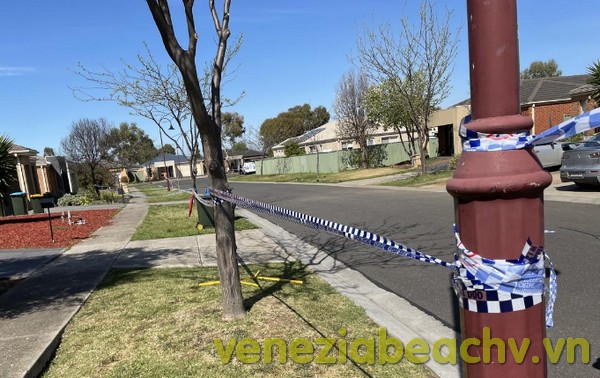 Wyndham Vale Stabbing Today: An 18 Year Old Boy Died In A Street Fight