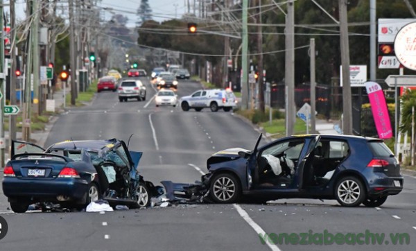 Geelong Road Accident Today: Princes Highway At Werribee Closed   