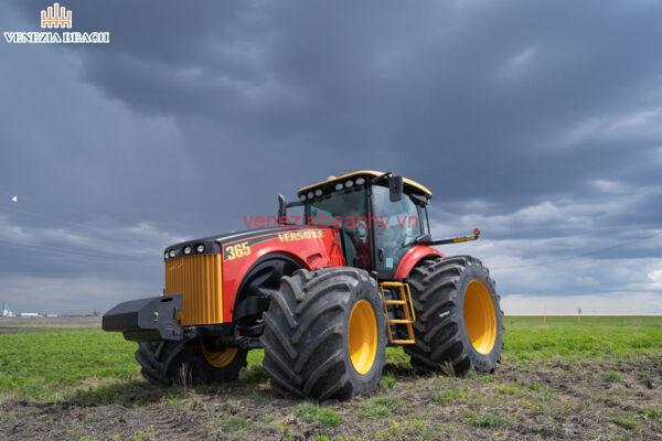 How does MFWD work on tractors?