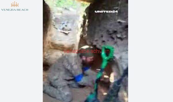 Russian soldier trench Video arthur werner Ukraine